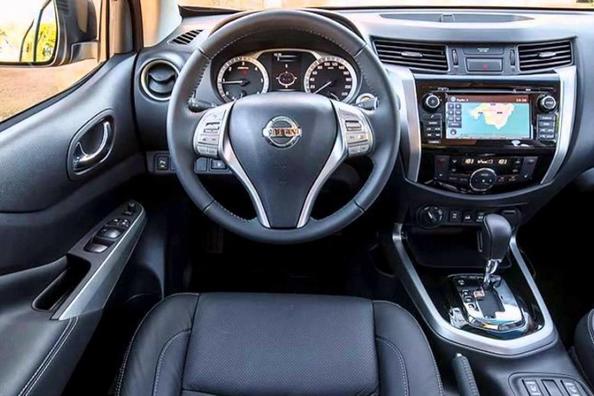 Pick-up die Dritte Generation des Nissan Navara NP300 Foto 4