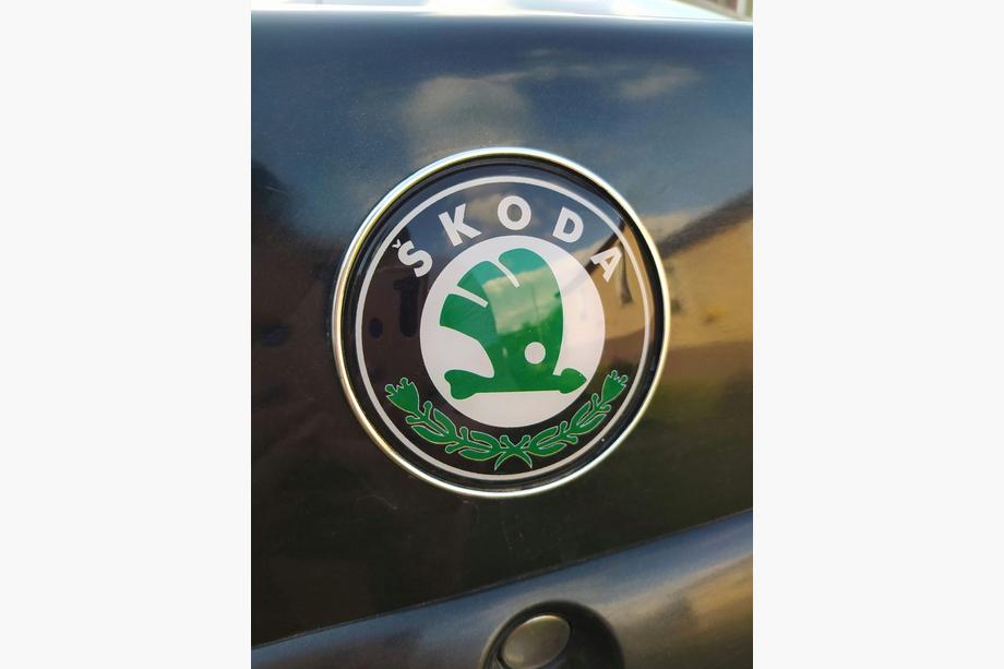 Skoda Octavia I Tour A4 1996-2010 Emblem Türkei (78 mm) Hinten Foto 3