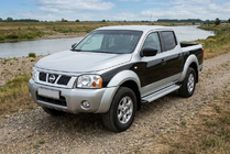 Nissan NP300 1999-2015 Seitenschweller Maya V2 (2 Stk., Aluminium) Foto 1