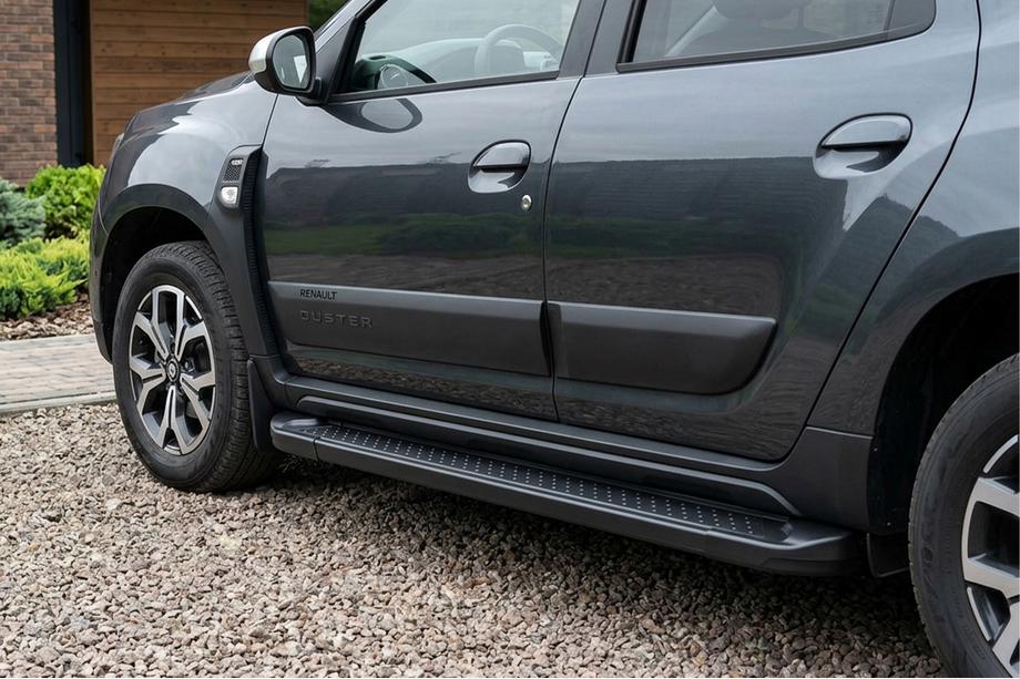 Dacia Duster 2018-2024 Trittbretter Allmond Black (2 Stk., Aluminium) Image