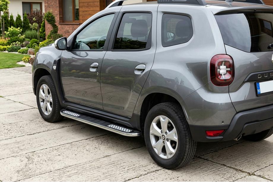 Dacia Duster 2018-2024 Seitenschweller Tayga Grey V2 (2 Stk., Aluminium) Image