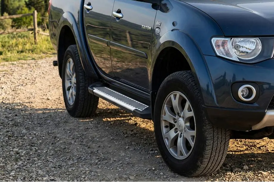 Fiat Fullback 2016- Seitenschweller Line (2 Stk., Aluminium) Image
