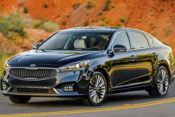 Limousine Kia Cadenza: Solidität, Komfort und Premium-Qualität Foto 3