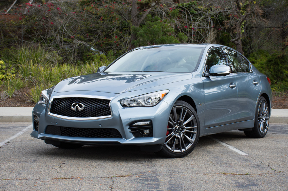 Premium-Limousine Infiniti Q50