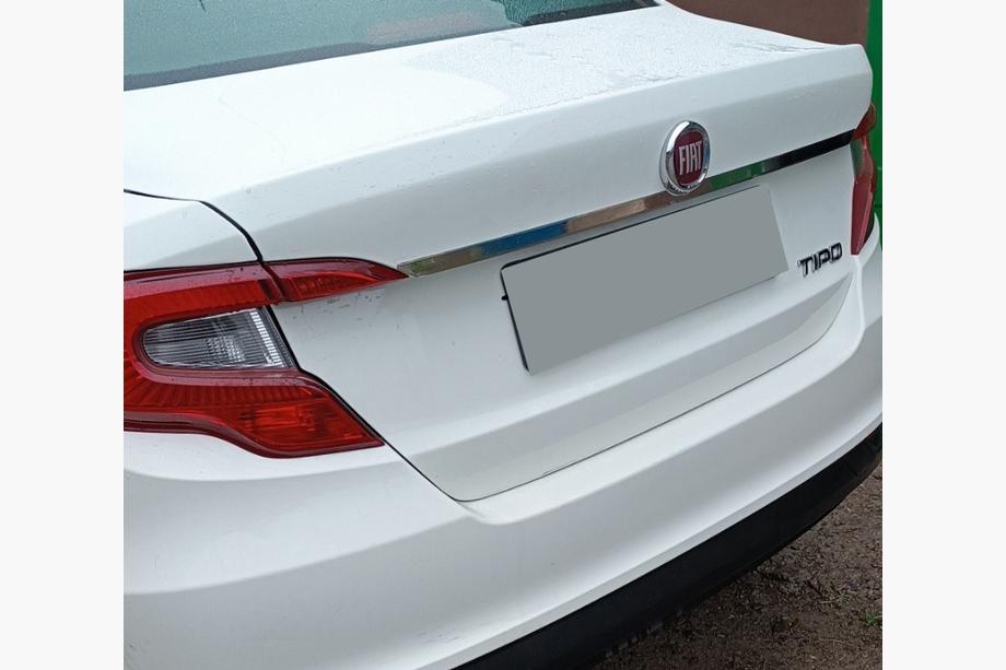Fiat Tipo 2016- Chromleiste über dem Kennzeichen (Edelstahl) Kombi Image