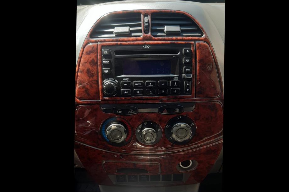 Chery Tiggo 1 2005-2016 Armaturenbrett Abdeckungen (großes Set) Carbon Foto 3