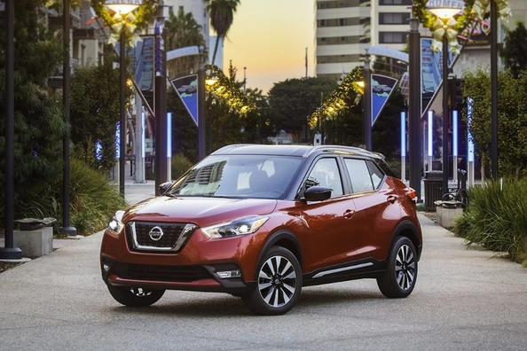 Kompakte Crossover Nissan Kicks Foto 7