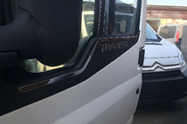 Ford Transit 2000–2014 Fensterumrandung Edelstahl (2 Stk) Foto 3