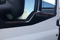 Ford Transit 2000–2014 Fensterumrandung Edelstahl (2 Stk) Foto 1