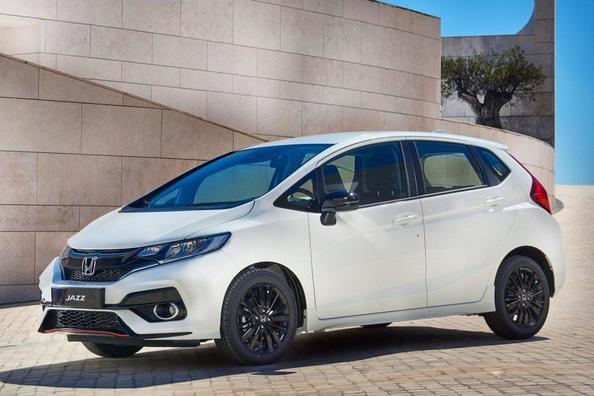 Durchsuchen Sie die aktualisierte kompakte Fließheck Honda Jazz