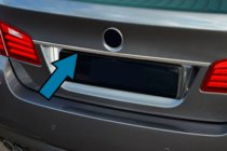 BMW 5 Series F10/F11 2010–2016 Chromleiste über dem Kennzeichen SD (Edelstahl) Foto 1