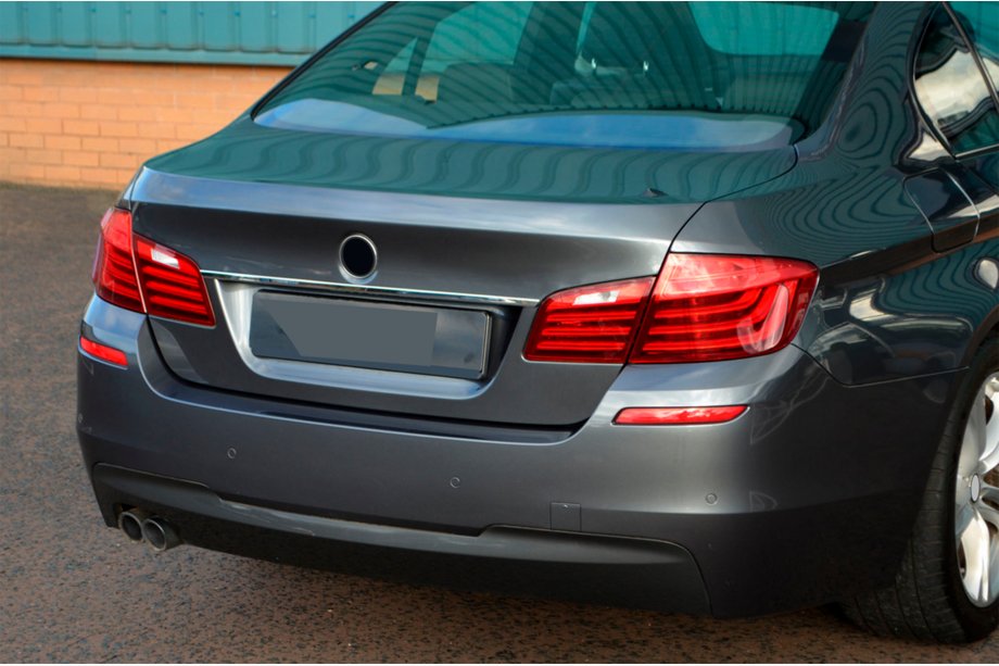 BMW 5 Series F10/F11 2010–2016 Chromleiste über dem Kennzeichen SD (Edelstahl) OmsaLine - Italienischer Edelstahl Foto 2