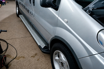 Nissan Primastar 2002-2014 Trittbretter X5-Typ (2 Stk, Alu) Foto 2