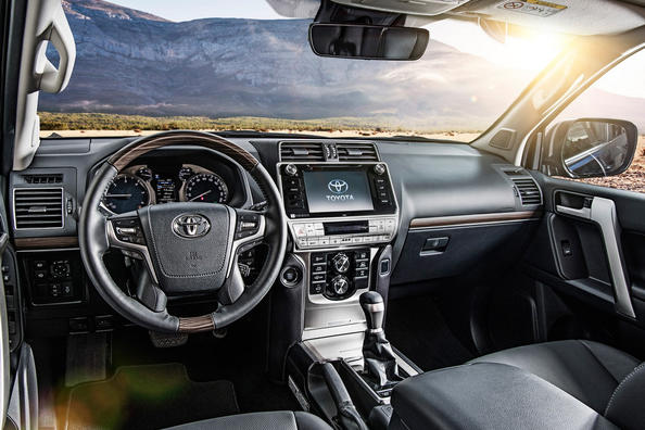 Aktualisiert SUV Toyota Land Cruiser Prado Foto 3