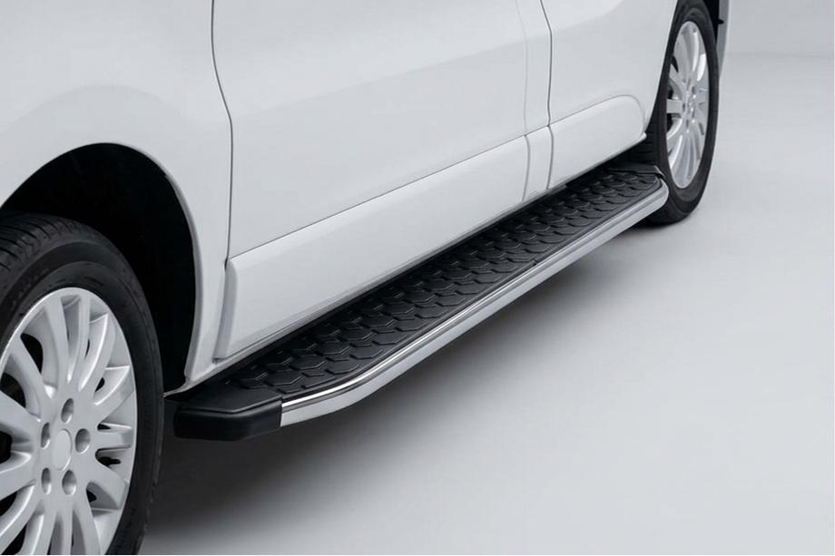 Nissan NV300/Primastar 2016- Seitenschweller BlackLine (2 Stk., Aluminium) Image