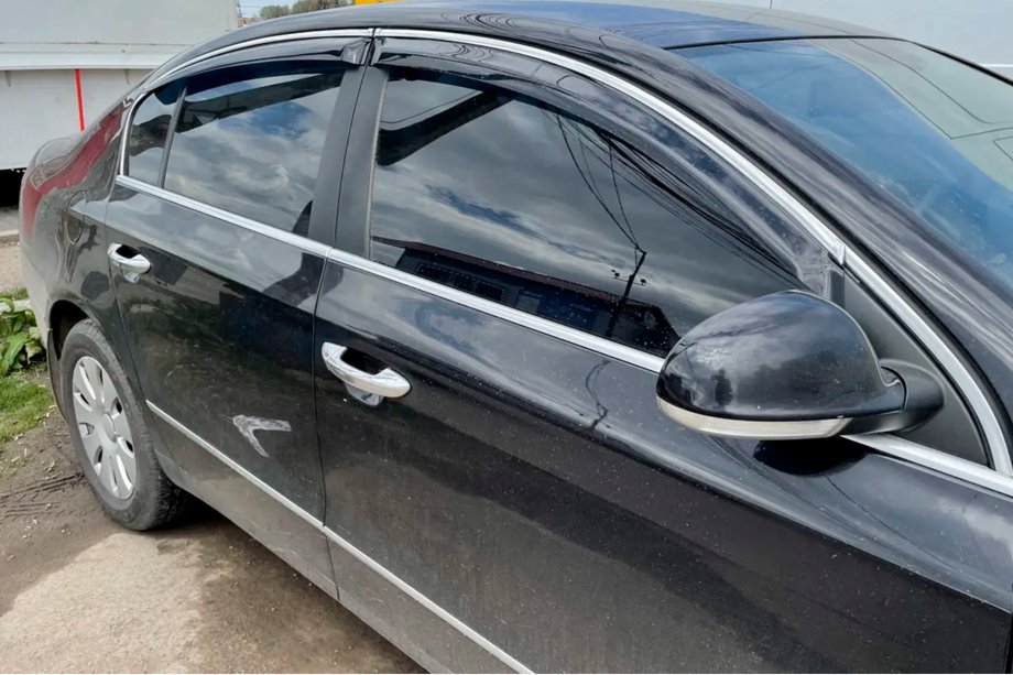 Volkswagen Passat B6 2006-2012 Windabweiser mit Chromleisten SD (4 Stk, HIC) Foto 1