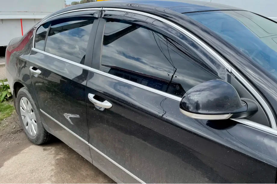 Volkswagen Passat B6 2006-2012 Windabweiser mit Chromleisten SD (4 Stk, HIC) Foto 1