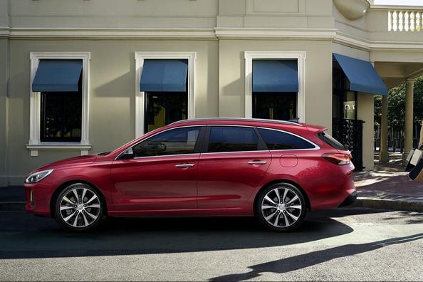 Übersicht Kombis Hyundai i30 Wagon der Dritten Generation Foto 7