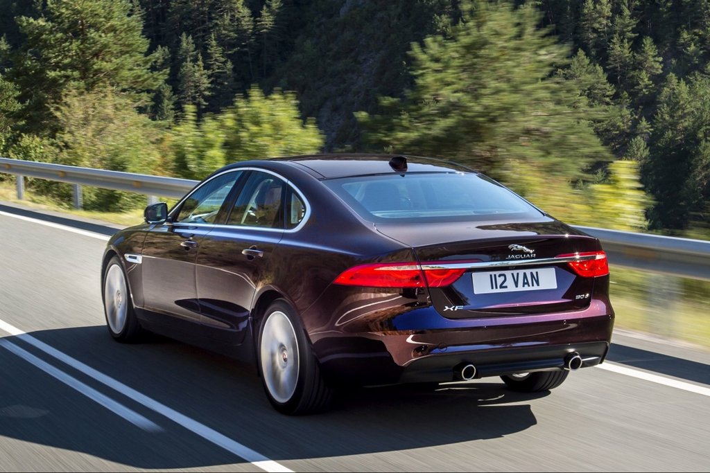 Premium-Limousine Jaguar XF der zweiten Inkarnation
