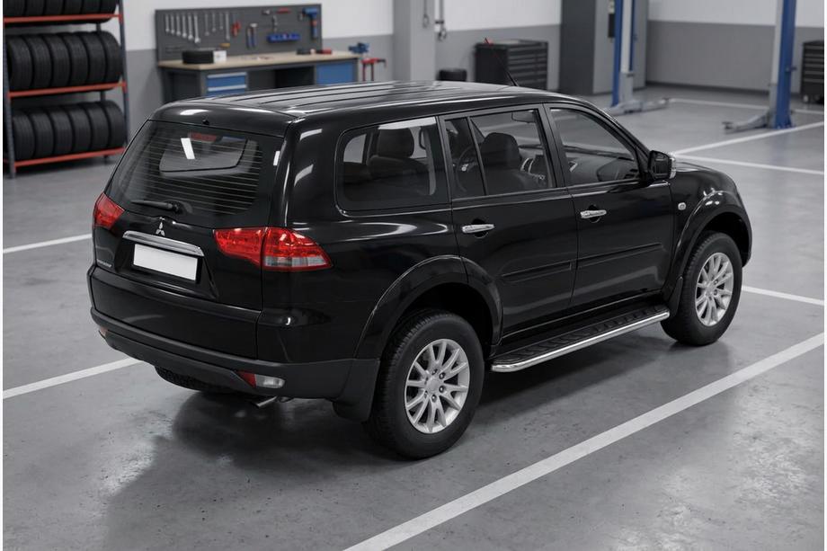 Mitsubishi Pajero Sport 2008-2015 Trittbretter Maydos V1 (2 Stk., Aluminium & Edelstahl) Foto 1