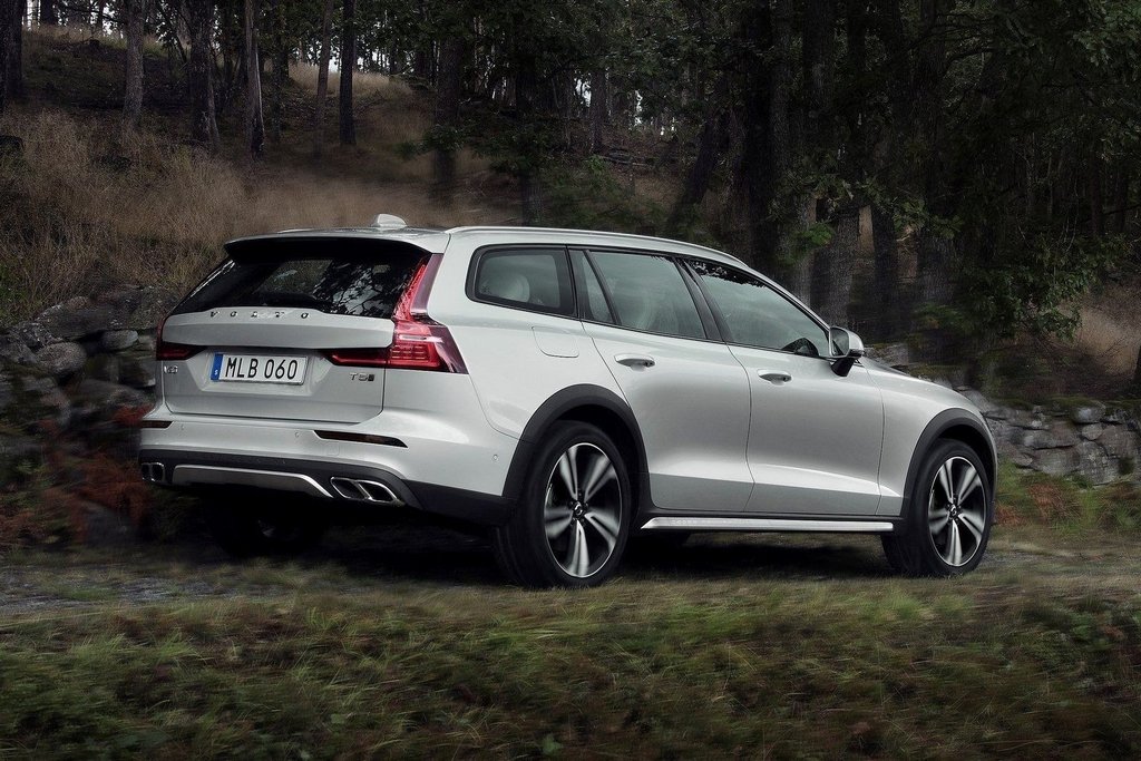 Die zweite Generation des vielseitigen Sports Utility vehicle Volvo V60 Cross Country