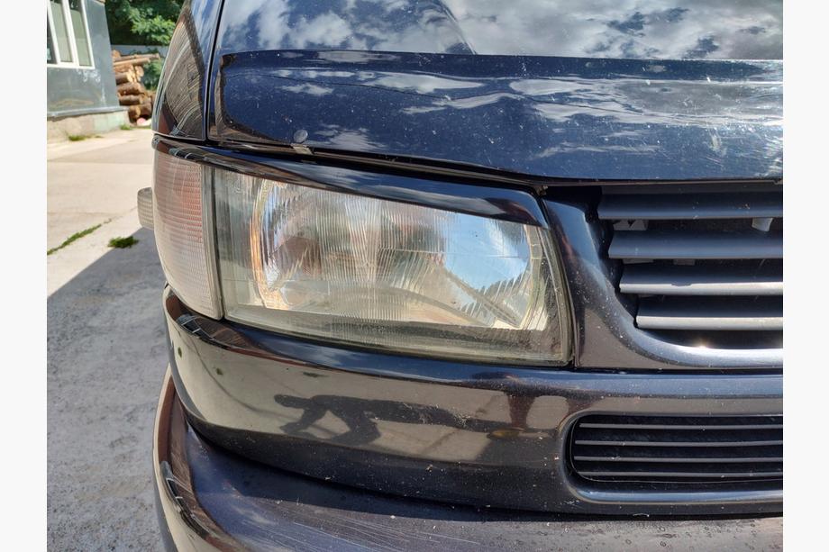 Volkswagen T4 Transporter 1990-2003 Scheinwerferblenden Gerade Motorhaube (2 Stk) Grundiert zum Lackieren Foto 3