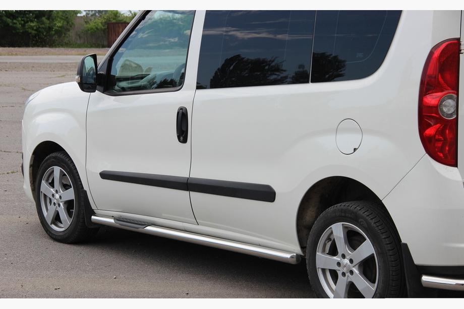 Opel Combo 2012-2018 Seitliche Rohre (2 Stk., Edelstahl) 60 mm, langer Radstand Foto 2