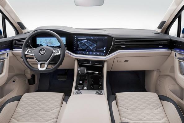 Volkswagen Touareg der neuen Generation Foto 4