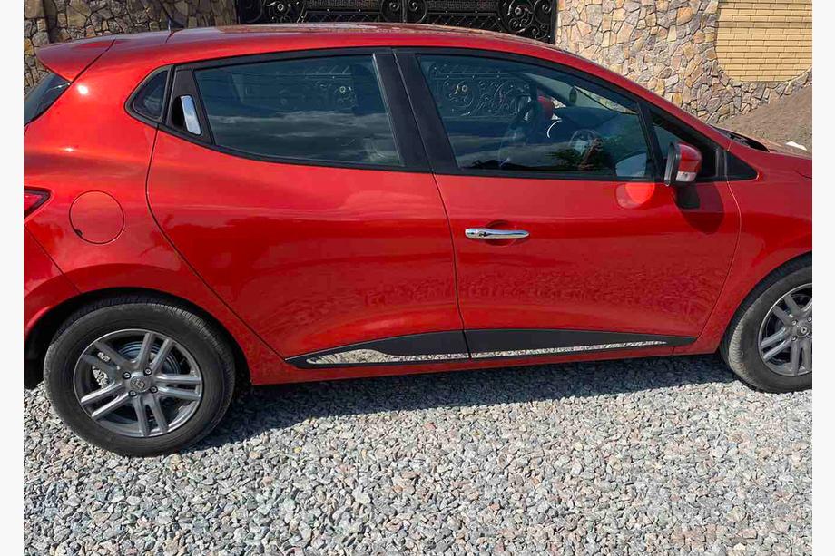 Renault Clio IV 2012-2019 Türleisten gerade (4 Stk, Edelstahl) Image