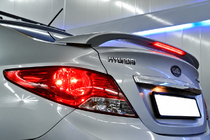 Hyundai Accent 2011-2017 Heckspoiler Niken V2 (grundiert zum Lackieren) Foto 2