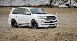 Toyota Land Cruiser 200 2007-2021 Bodykit-Set 2016-2021 (Wald) Foto 21