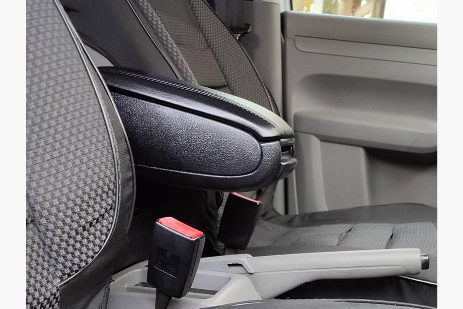 Volkswagen Caddy 2015-2020 Armlehne (in Getränkehalter) Image