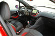 Übersicht der dreitürigen Fließheck Peugeot 208 GTI Version Foto 4