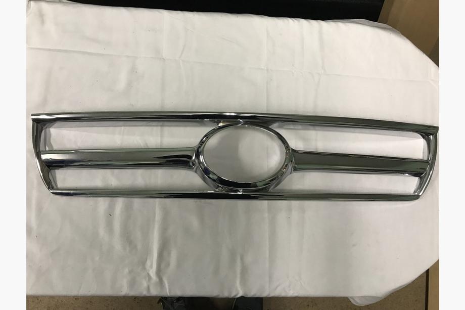 Toyota Rav 4 2006-2013 Kühlergrill Blende einteilig 2010-2012 (Kunststoff) Foto 2