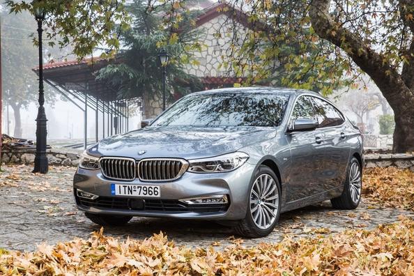 Eine dreitürige liftbek BMW 6-Series Gran Turismo Foto 9