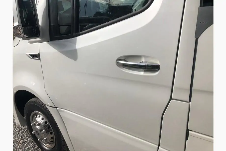 Mercedes Sprinter W907/W910 2018- Edelstahl Türgriffblenden 4 Stk, OmsaLine - Italienischer Edelstahl Foto 2