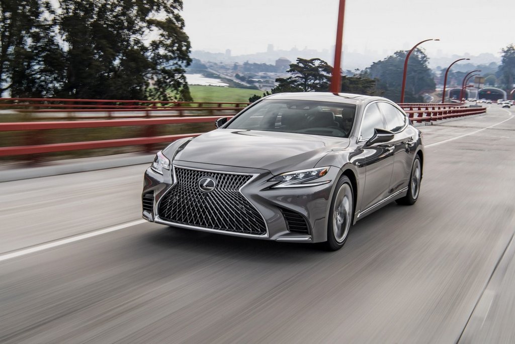 Übersicht der Limousine Lexus LS der fünften Generation