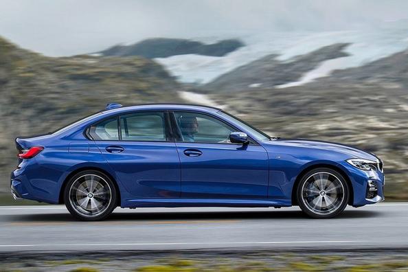 Übersicht der siebten Generation des BMW 3er Limousine Foto 9