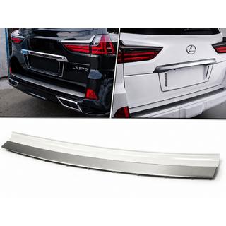 Heckstoßstangeneinsatz mit Chrom (2016+) Lexus LX570/450d 2008-2022 Foto 1