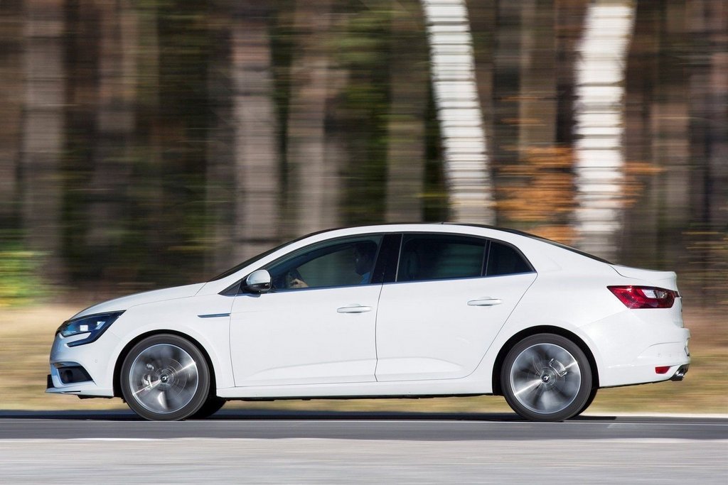 Übersicht der Limousine Renault Megane vierten generieren