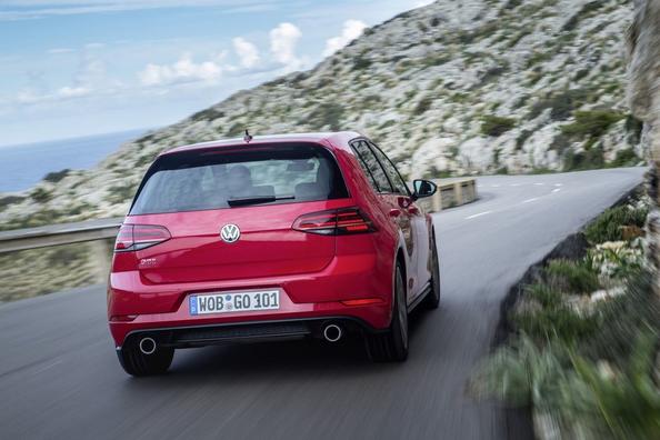 Startseite aufgeladen änderung Fließheck Volkswagen Golf GTI Foto 10