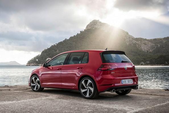 Startseite aufgeladen änderung Fließheck Volkswagen Golf GTI Foto 1