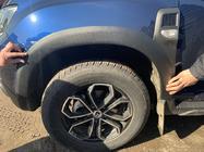 Dacia Duster 2018-2024 Breite Kotflügelverbreiterungen (8 Stk, ABS) Foto 11