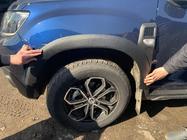 Dacia Duster 2018-2024 Breite Kotflügelverbreiterungen (8 Stk, ABS) Foto 12