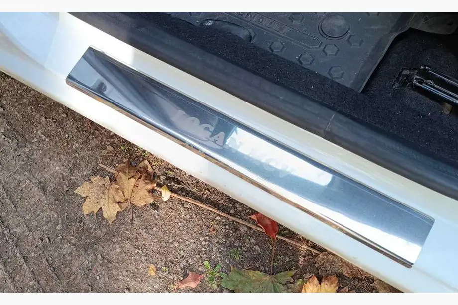 Renault Logan MCV 2013-2022 Einstiegsleisten Carmos V1 (4 Stk, Edelstahl) Image