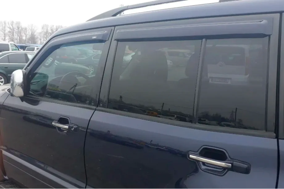 Land Rover Discovery IV 2009-2017 Windabweiser (4 Stk, HIC) Foto 4