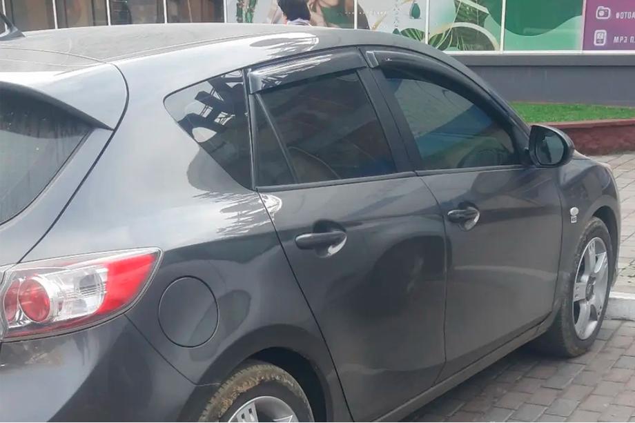 Mazda 3 2009-2013 Windabweiser HB (4 Stk, HIC) Image