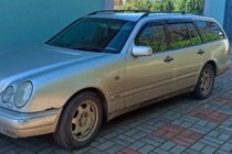 Mercedes E-class W210 1995-2002 Windabweiser SW (4 Stk, HIC) Foto 5