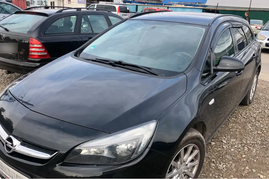 Opel Astra J 2009-2015 Windabweiser HB (4 Stk, HIC) Foto 8