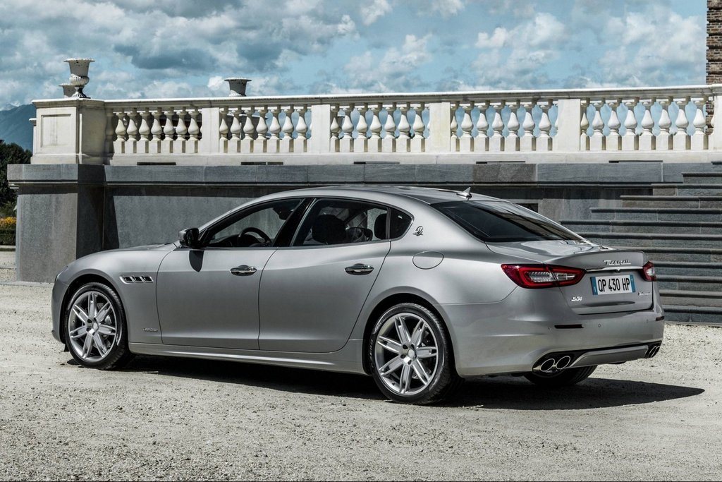 Renommierte Limousine Maserati Quattroporte